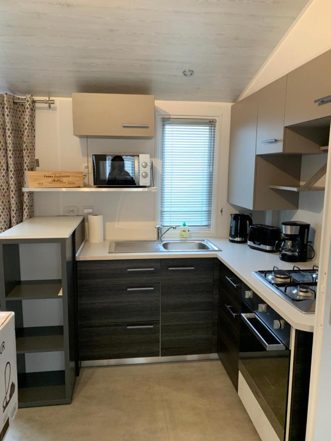 Mobilhome Vias Plage Dans Camping Экстерьер фото